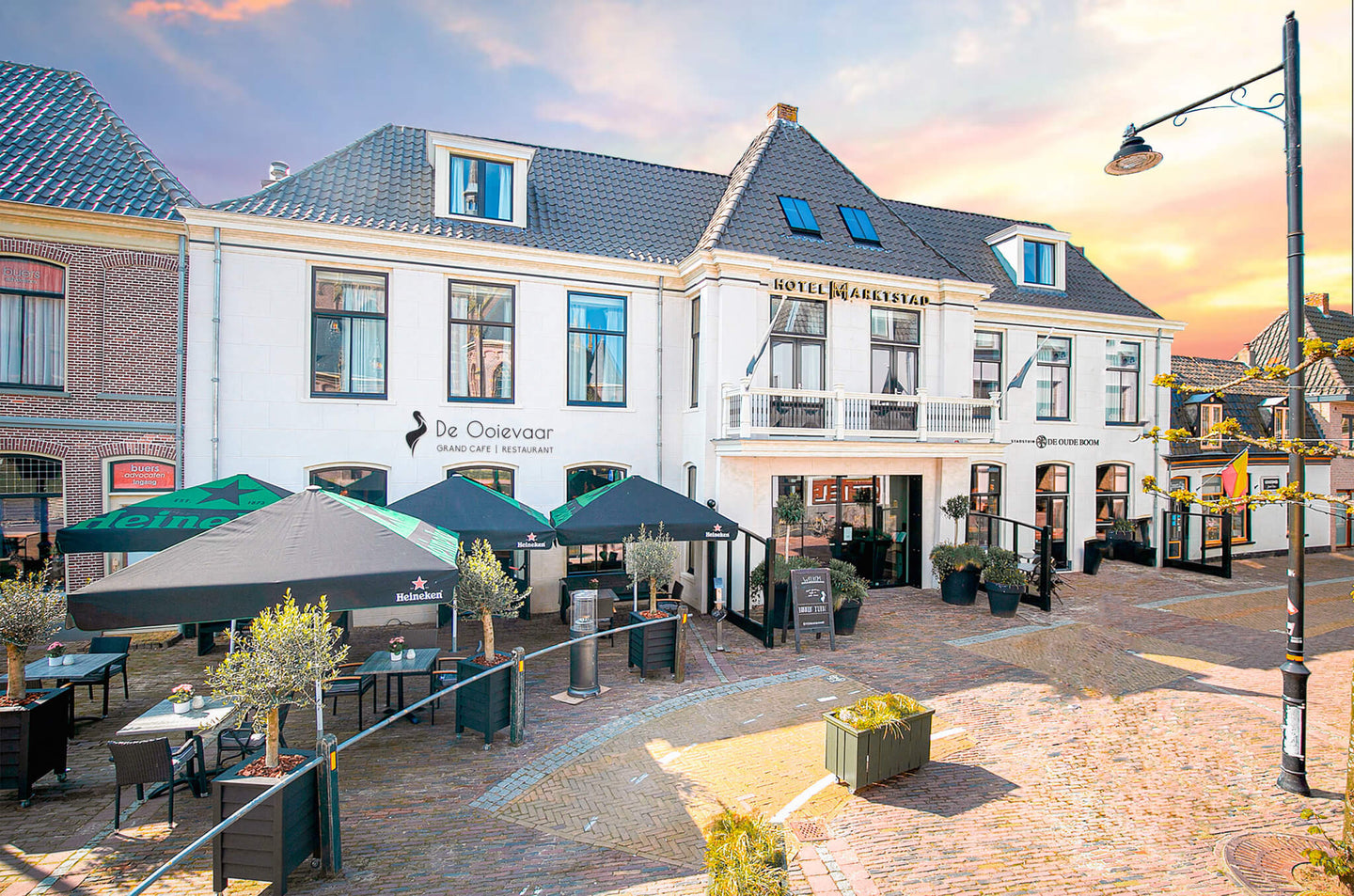 Hotel Marktstad | Ontdek Schagen en omgeving vanuit dit heerlijke 4* boutique hotel | incl. diner - afbeelding 1